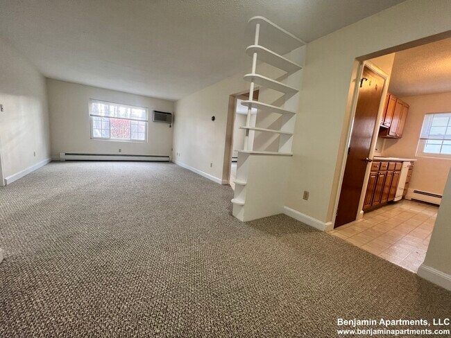 Photo - 1 Brattle Dr Unit 6
