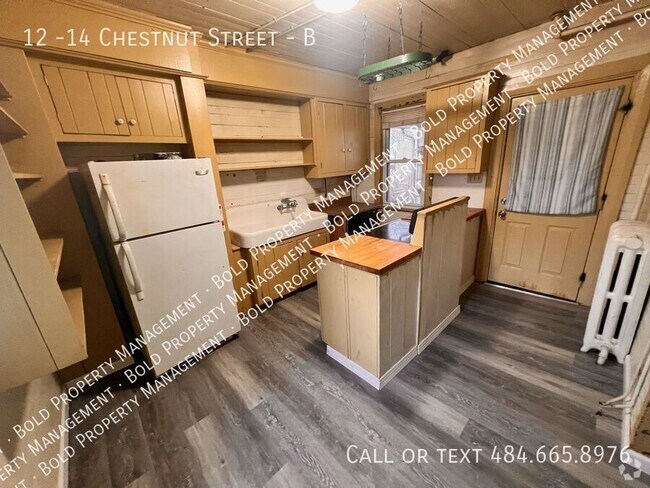 Building Photo - 14-14 Chestnut St Unit B Rental