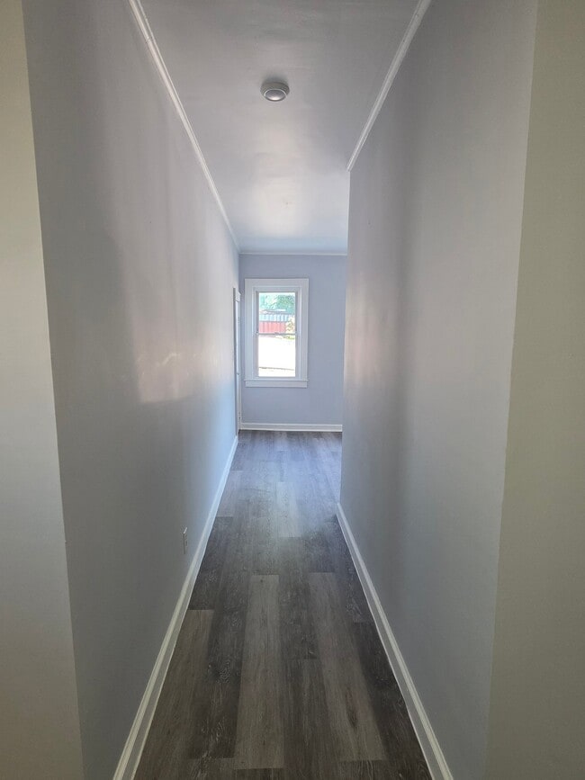 Photo - 136 Long Ave Unit 1st Floor