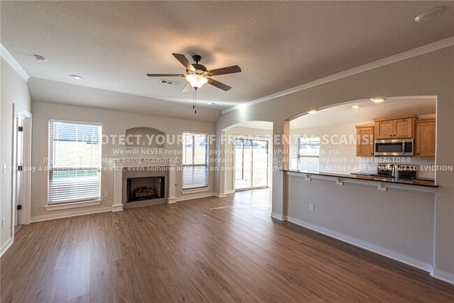 Photo - 4491 W Newton Ave