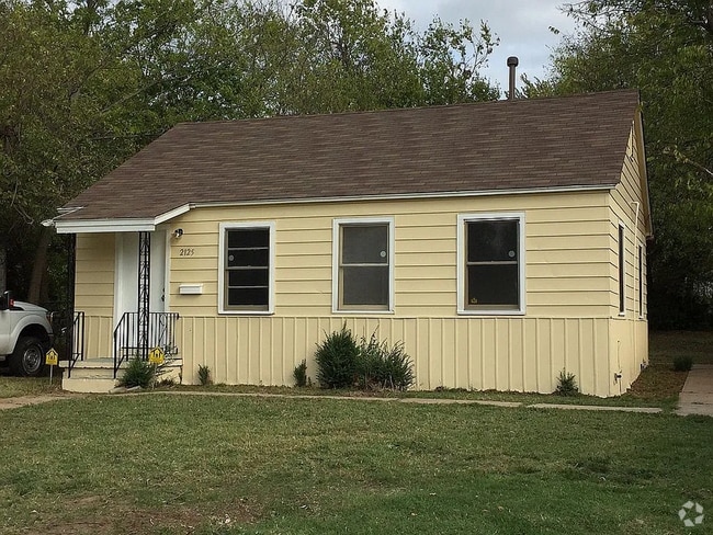 Building Photo - Charming 3 Bed, 1 Bath Home in Tulsa, OK S...