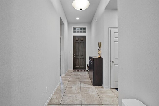 Photo - 138 Drury Ln