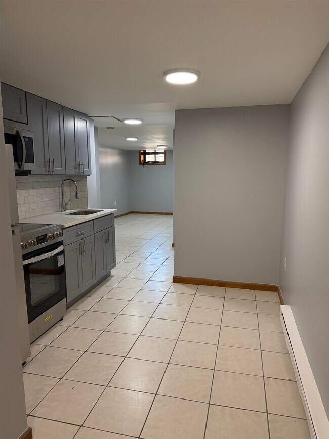 Photo - 165 Vroom St Unit G2