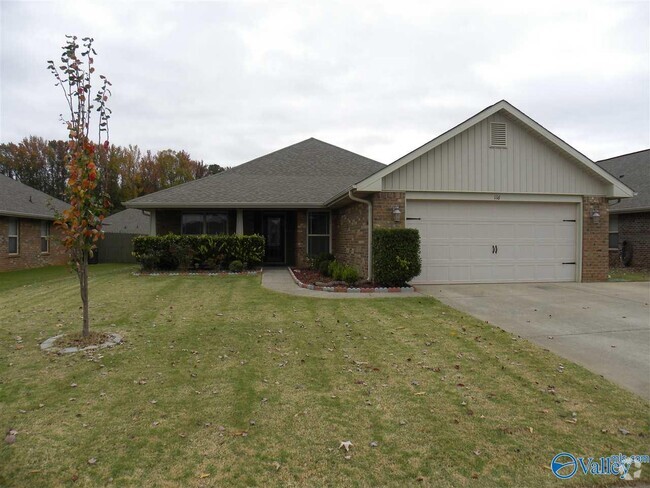 Building Photo - 116 Middlewich Drive Rental