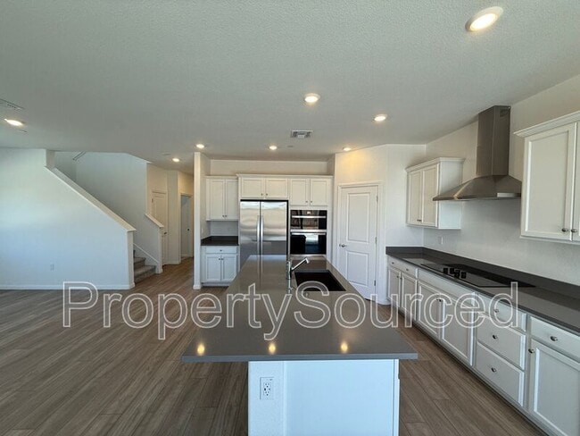 Photo - 1567 Halo Ave