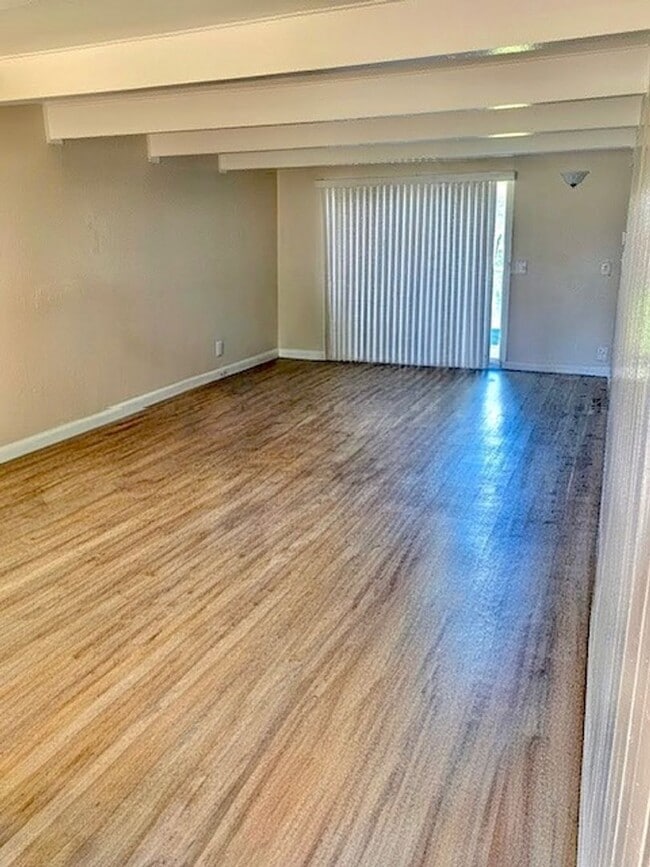 Photo - 4 bed 1.5 bath House in Richmond -- COMING SOON !!