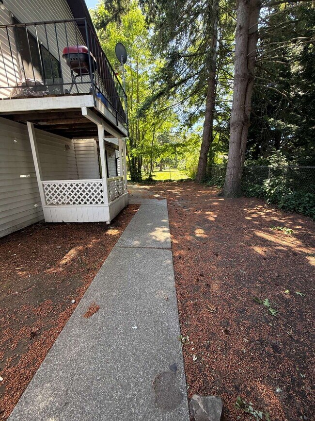 Photo - Hidden Gem in Auburn Available Now! Unit 4