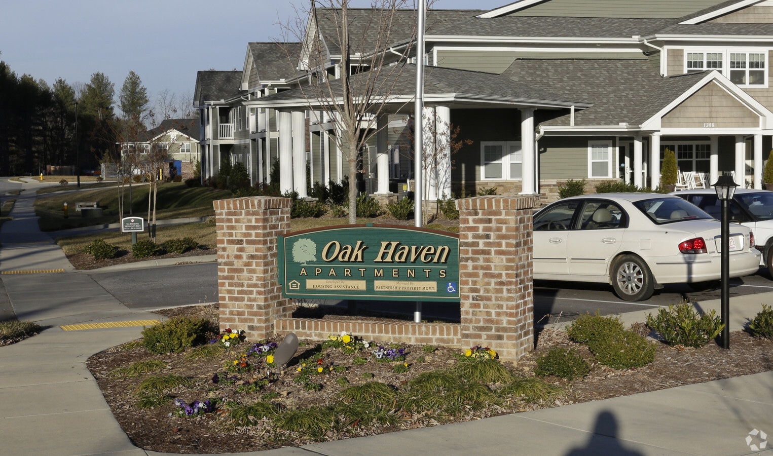 Photo - Oakhaven Apartments