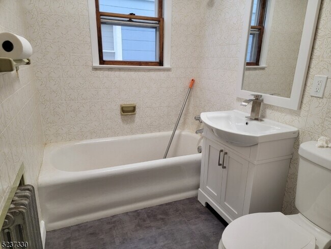 Photo - 141 Mahar Ave Unidad 1