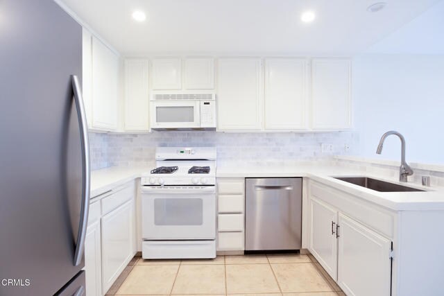 Photo - 3221 Harbor Blvd