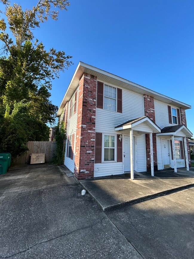 Photo - Apartment For Rent In Maplewood