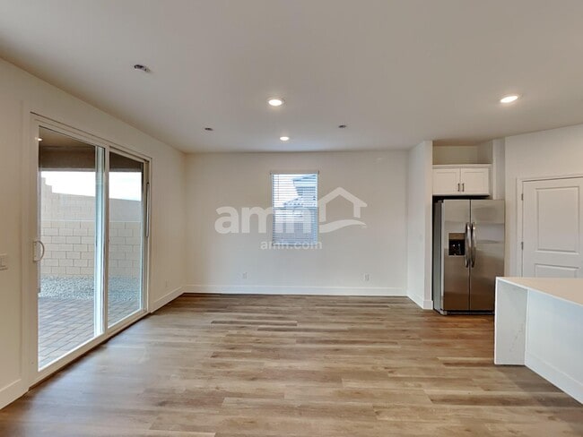 Photo - 11187 Magallanes St