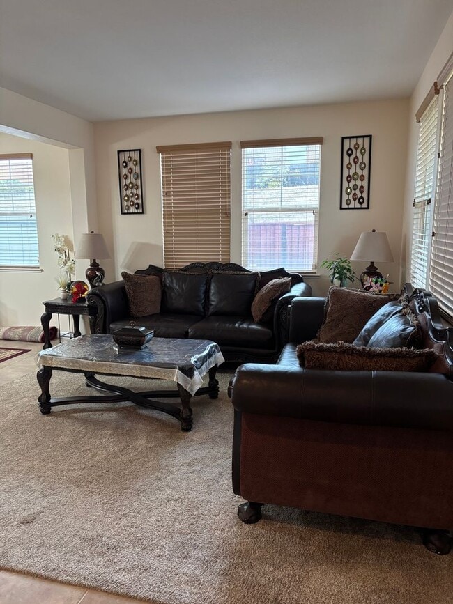 Photo - Pittsburg 4 bd, 2.5 ba charming home in excellent location!