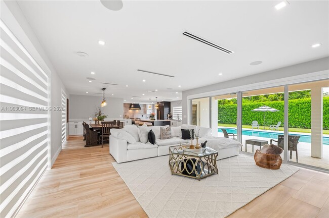 Photo - 8605 SW 162nd St