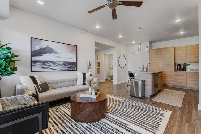 Building Photo - The Flats at Riverwoods