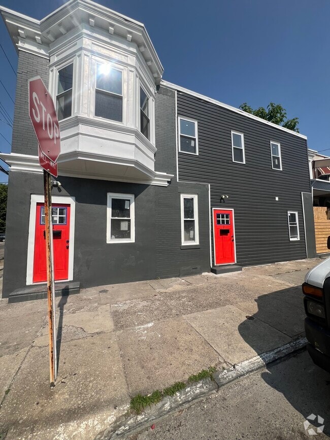 Building Photo - 1801 W Wingohocking St Rental
