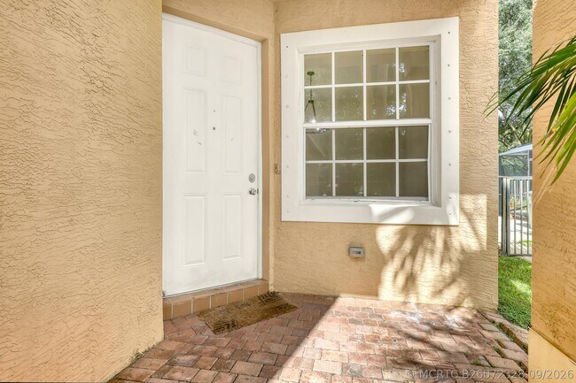 Photo - 10585 Cocobolo Way