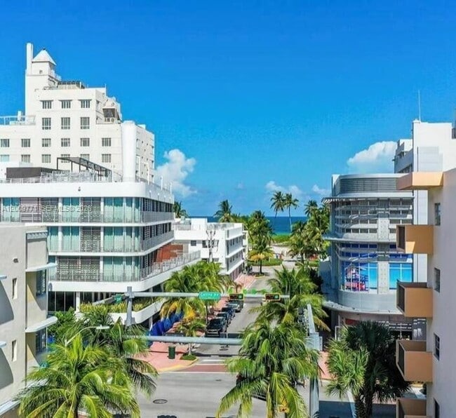 Building Photo - 1150 Collins Ave Unit 406