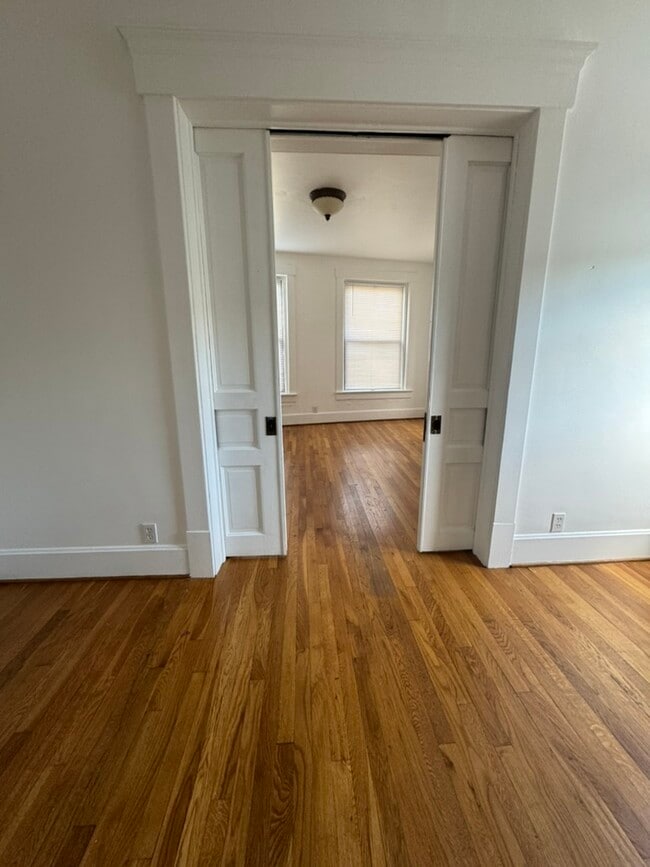 Photo - 1104 1/2 N High St