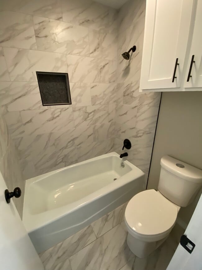 Photo - 3213 91st St