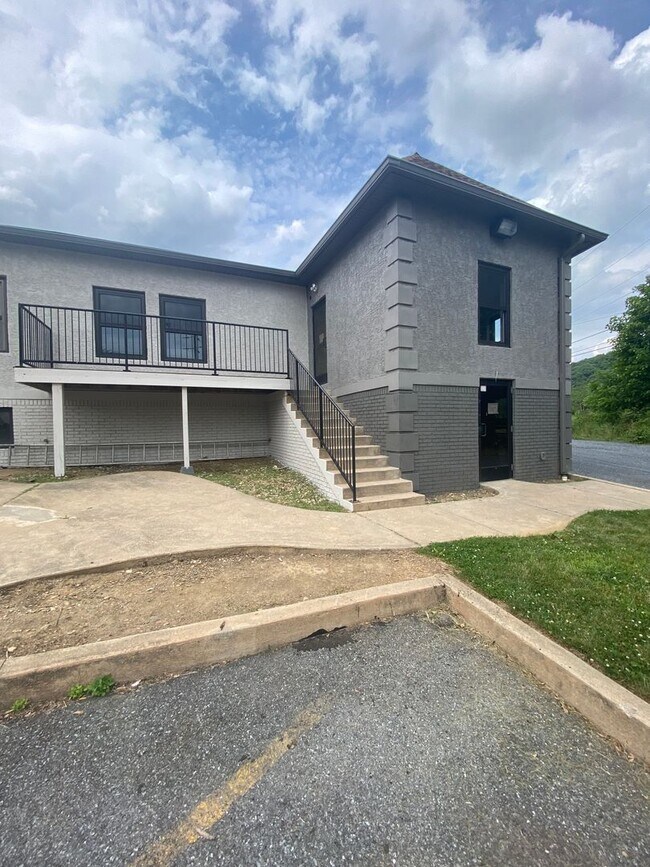 Brand New 3 bedroom Apartment ready for im... - Brand New 3 bedroom Apartment ready for im... Unit Apt G