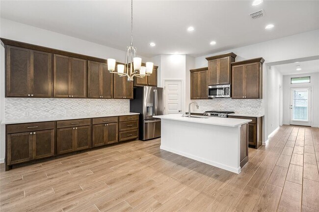 Photo - 186 Blackborrow Dr