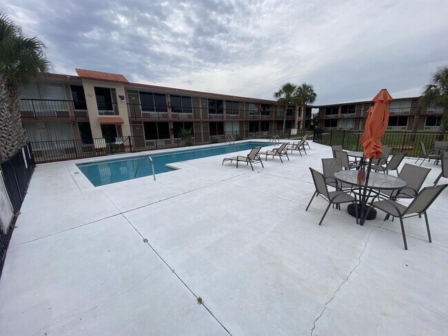 Photo - 43420 US Highway 27