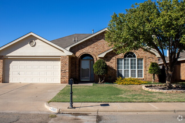 Building Photo - Charming 3 bedroom home