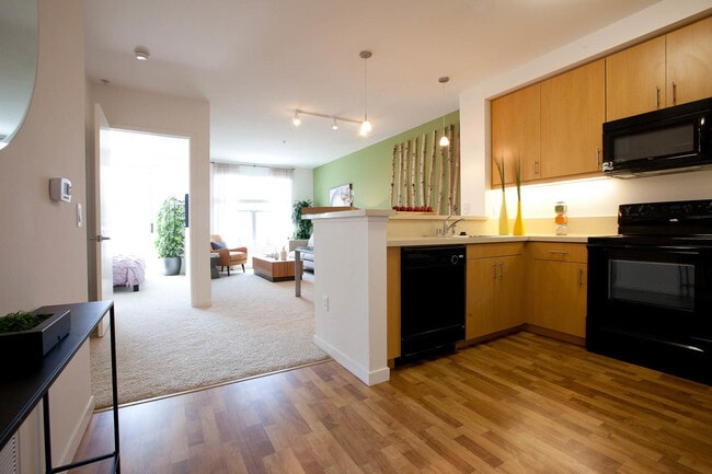 Photo - Fourth and U