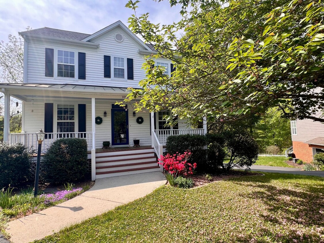 Photo - 1093 Wintergreen Lane - Detached Home in Redfields with a Fenced in Yard!