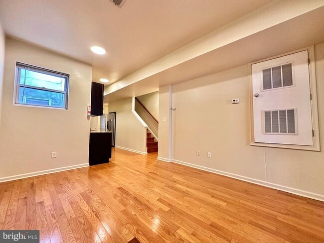Building Photo - 2233 N Camac St Unit 2 Rental