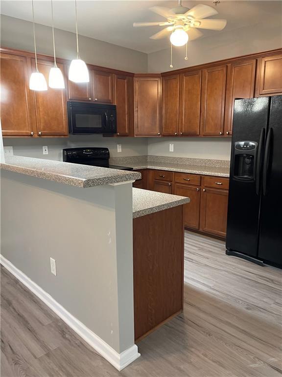 Photo - 331 Oakview Way