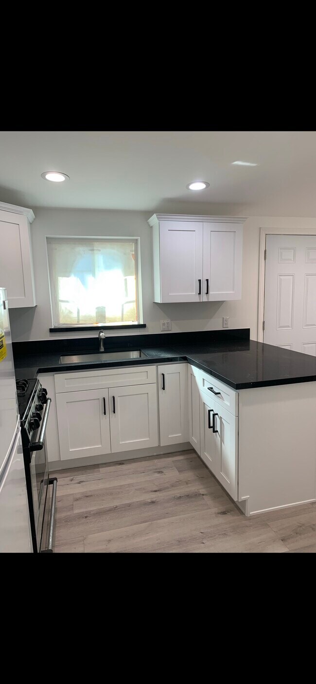 Photo - 10348 Petit Ave Casa