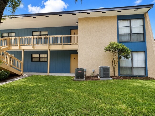 Building Photo - 2811 SW Archer Rd