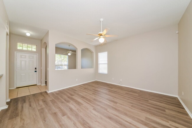 Photo - 4033 Banbury Cir