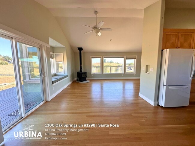 Photo - 1300 Oak Springs Ln