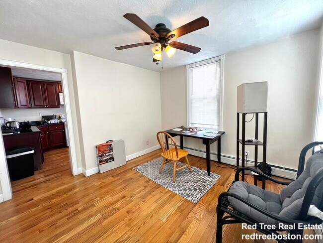 Photo - 14 Leverett St Unit 2