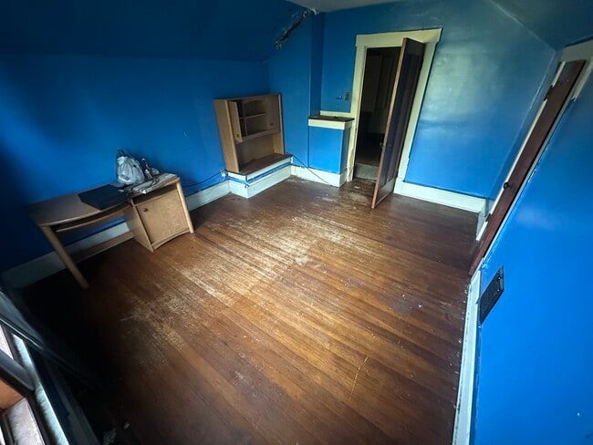 Photo - 214 N Maple St