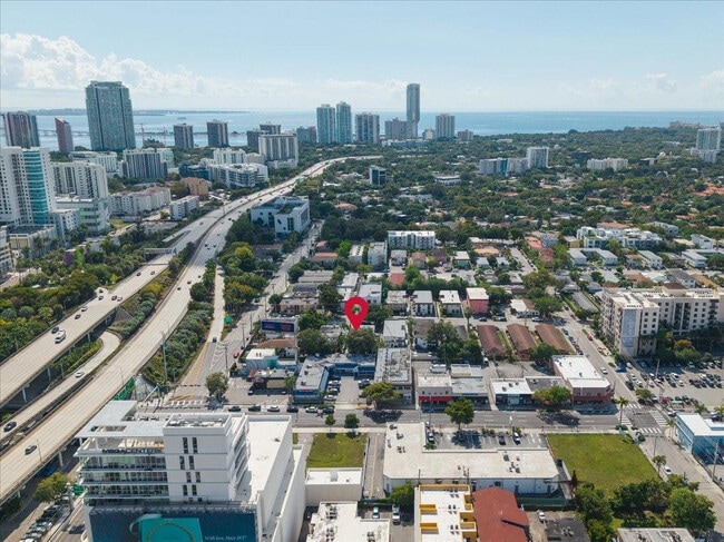 Photo - 421 SW 9th St Unidad 3