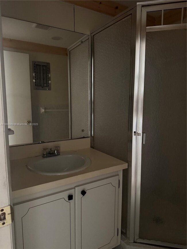 Photo - 1400 NW 43 Terrace Unidad 204
