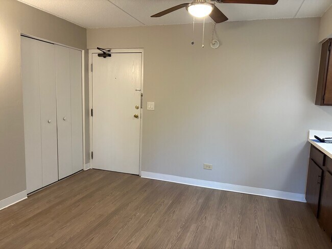 Photo - 230 Springhill Dr Unidad 107 Rental