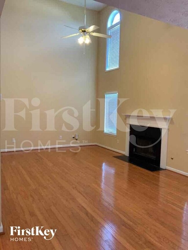Photo - 15 Dairyland Dr House