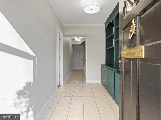 Photo - 33 W Del Ray Ave Townhome