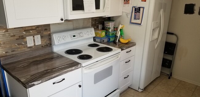 Photo - 85 E Caldwood Dr