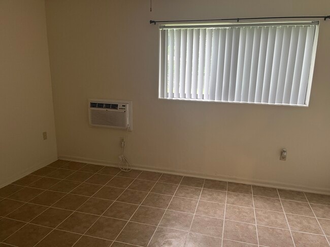 Photo - Alhambra Apartments