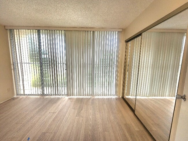 Photo - Northbrook-Melemanu in Waikalani Valley Unidad D206