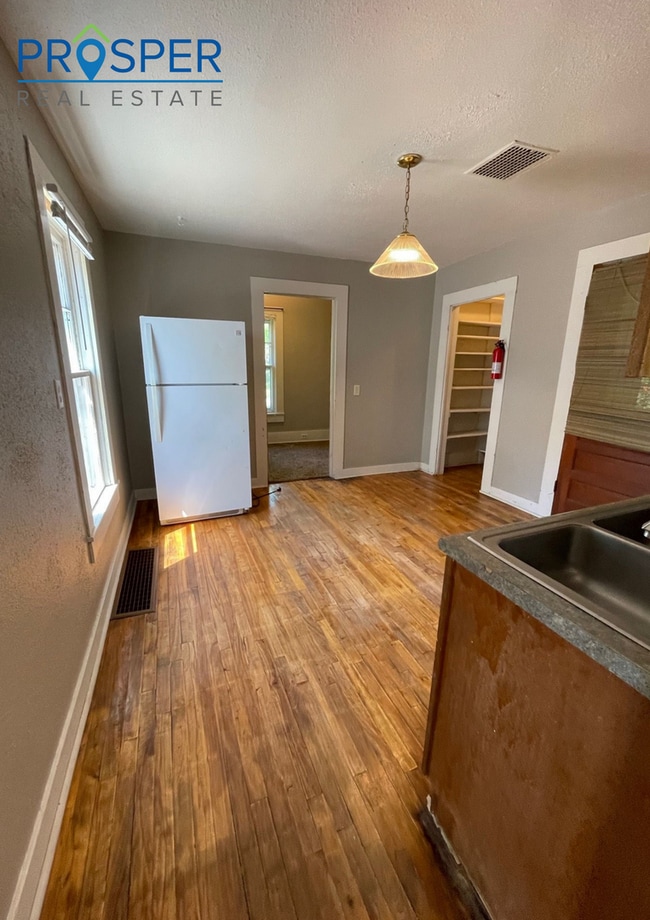 Building Photo - CH828X Unit CH830X Rental