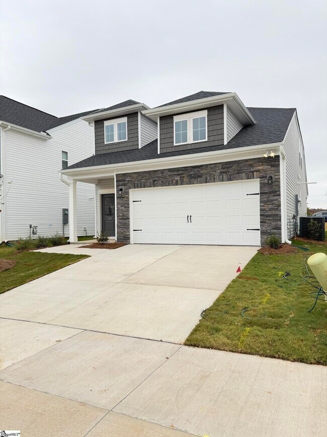 Photo - 139 Gervais Cir