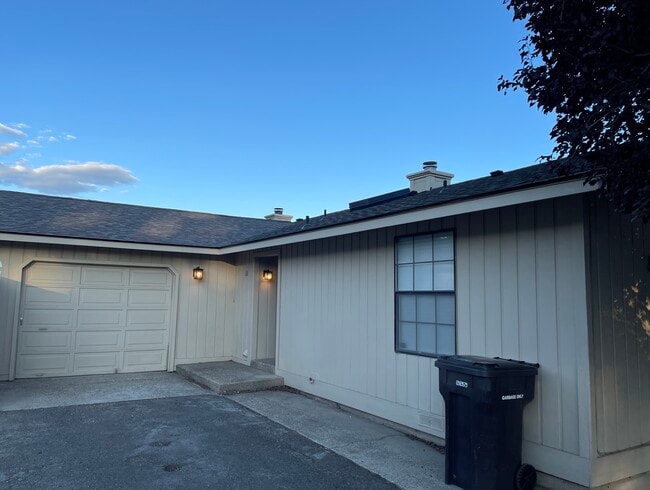 Building Photo - 201 N 80th Ave Unit A