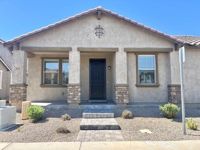 Building Photo - 152 N 56th Pl